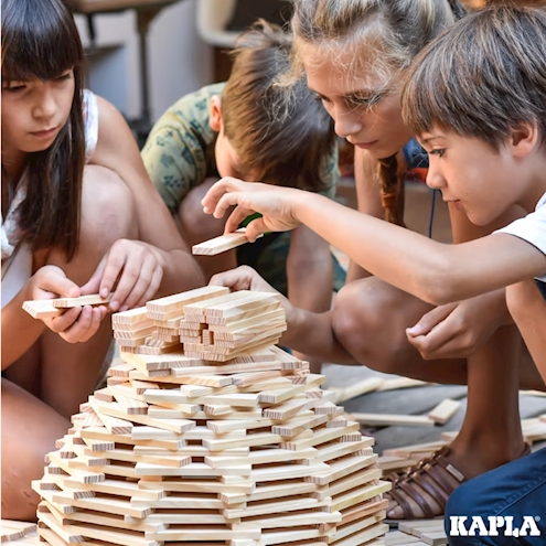 Kapla Bauholz, 1000 Stk. in Holzbox mit Rädern